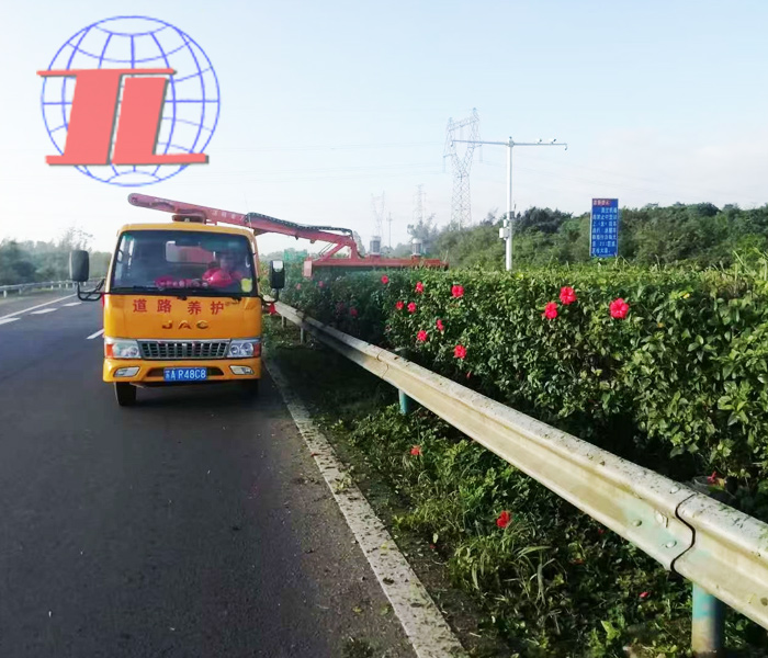 日照绿化修剪车